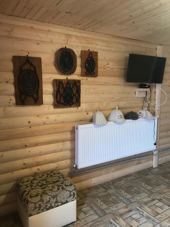 Hotel Bartka Yablunytsya Esterno foto